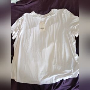 Fabletics Basic white fitness tee